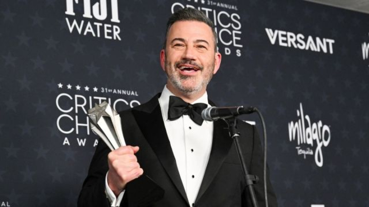 Jimmy Kimmel dedica su premio en los Critics Choice Awards a Donald Trump y vuelve a generar polémica