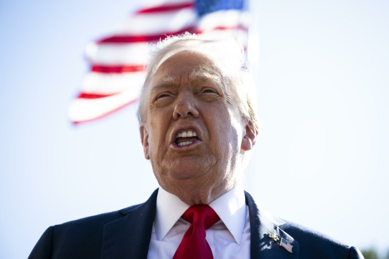 Trump anuncia aumento de aranceles a Corea del Sur por retraso en acuerdo comercial