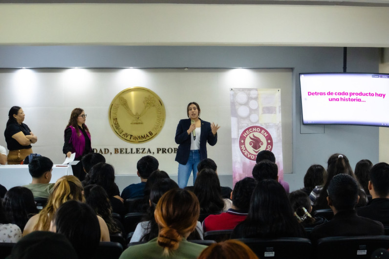 Gobierno de Nuevo Laredo impulsa el emprendimiento juvenil con pláticas informativas en la UAT