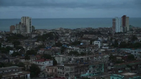 Cuba sufre nuevo apagón nacional; investigan causas del colapso del sistema eléctrico