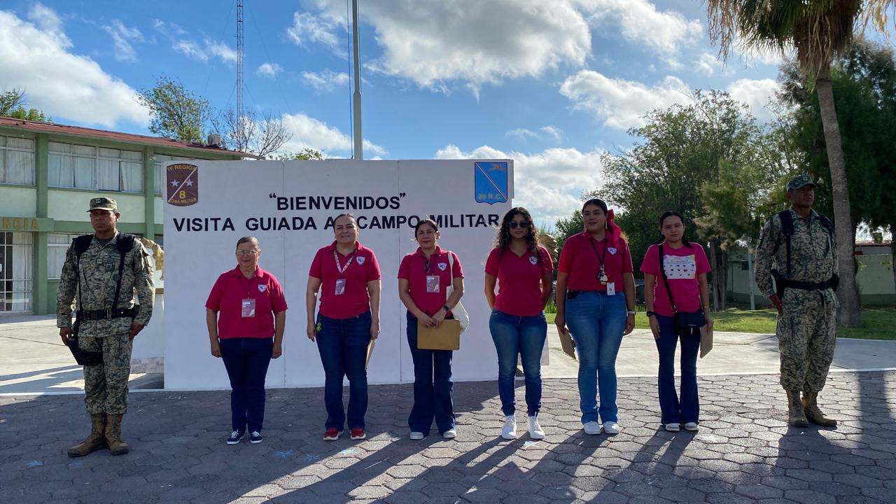 Visitan alumnos el 29° Regimiento de Caballería Motorizado