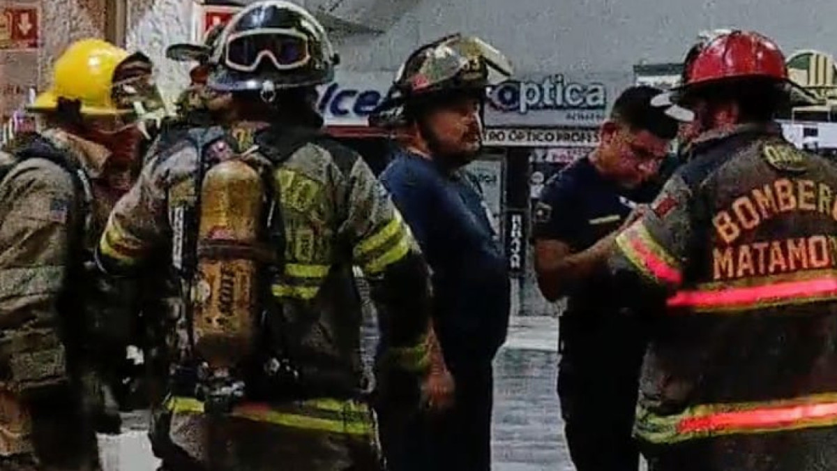 Conato de incendio en Plaza Fiesta Matamoros causa evacuación y alarma