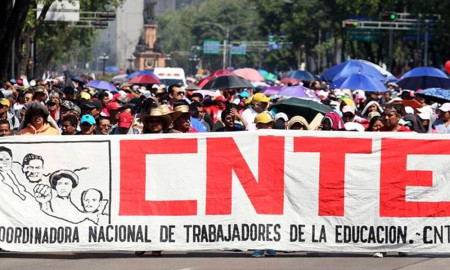 CNTE deja sin clases a 1 millón de alumnos en Oaxaca