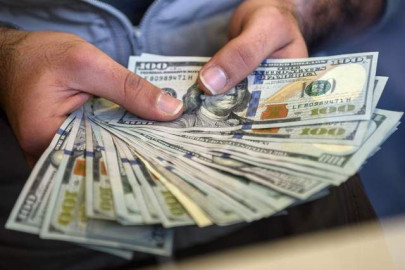 Dólar inicia a la venta en 17.95 pesos en casas de cambio 