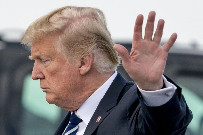 Arremete Trump contra Comey en vísperas de libro