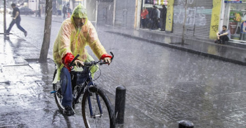 Franklin se degrada a tormenta tropical