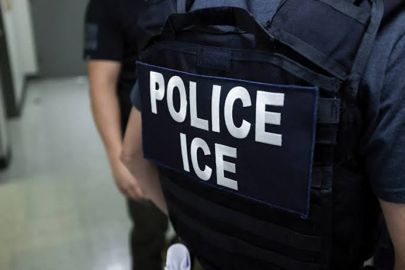 Agente de ICE mata a inmigrante durante operativo en Chicago; autoridades alegan intento de evasión violenta