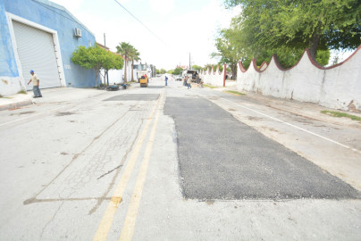 Servicios primarios realiza obras de pavimentación en la ciudad 