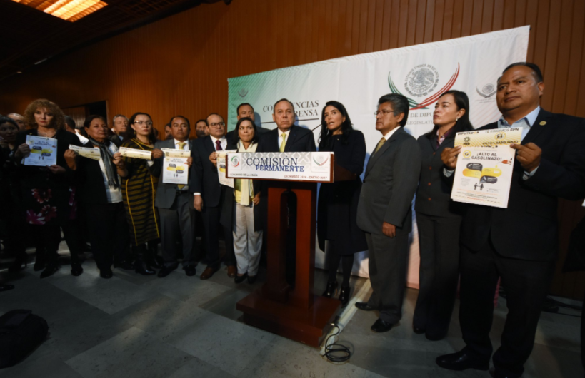 Avalan comparecencias pero se niegan a que el Congreso repudie 'gasolinazo'