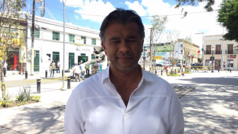 Inician trabajos de pavimentación en la calle González