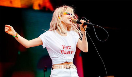 Hayley Williams estrena su canción "Over Yet"