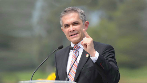 Sin condiciones en Frente Ciudadano, me quedo en el gobierno de CDMX: Mancera