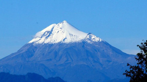 Recuperan cuerpo de alpinista que murió en el Citlaltépetl