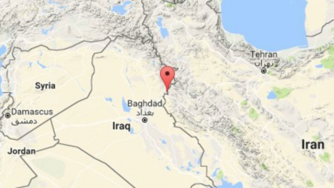 Aumenta a 100 el número de muertos y a mil el de heridos tras sismo en Irán