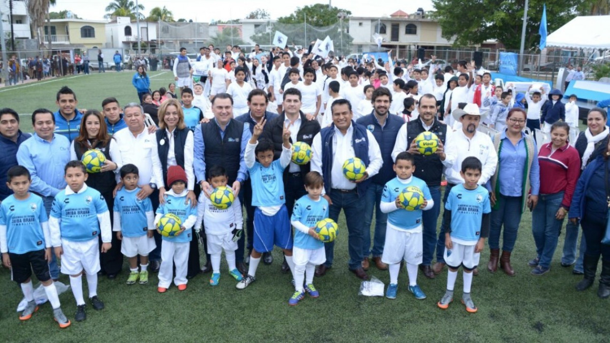 Entrega Gobierno de Tamaulipas uniformes deportivos