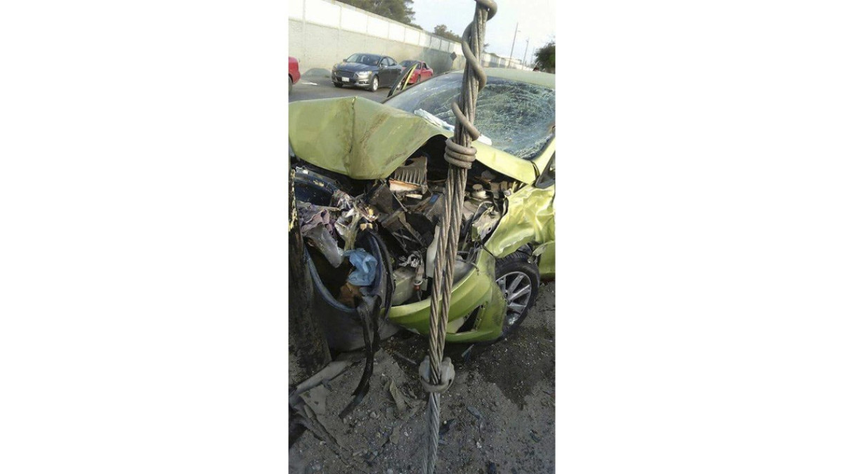 Muere mujer tras ser atropellada en choque de tres unidades