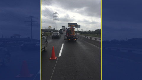 Pintan delimitación de carriles en libramiento