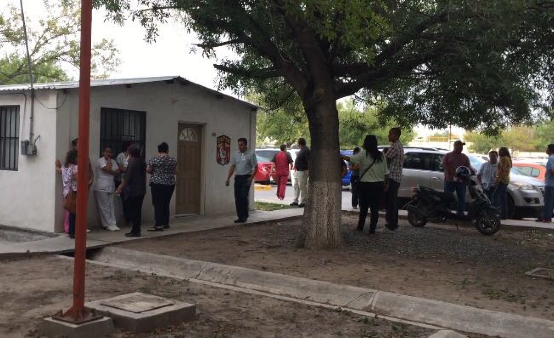 Cuestionan sindicalizados de salud elección de dirigente