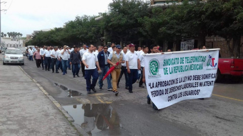 Marchan telefonistas en Matamoros