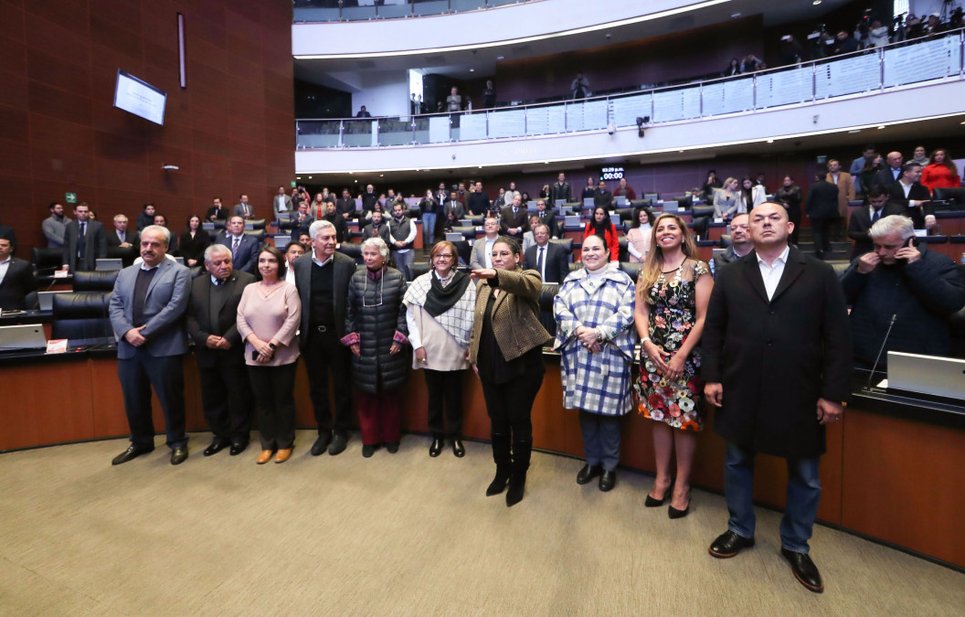 AMLO nombra a Lenia Batres como nueva ministra de la SCJN y Senado le toma protesta