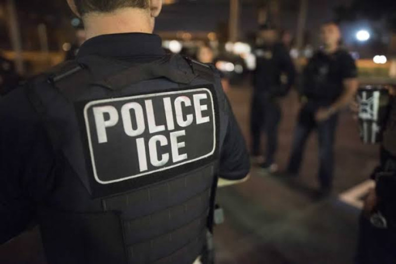 ¿Qué hacer si agentes de ICE llegan a tu hogar o lugar de trabajo?: ¡Conoce tus derechos!