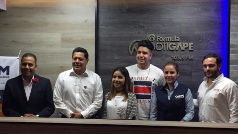 Vive la Navidad Unplugged de Fórmula Notigape