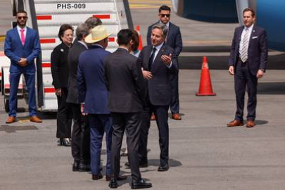 Llega Antony Blinken a México para reunirse con AMLO