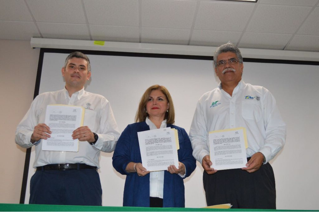 Firman convenio de colaboración UTTN y SE