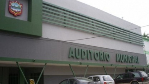 Realizan pago del programa 65 y más en Auditorio Municipal de Tampico