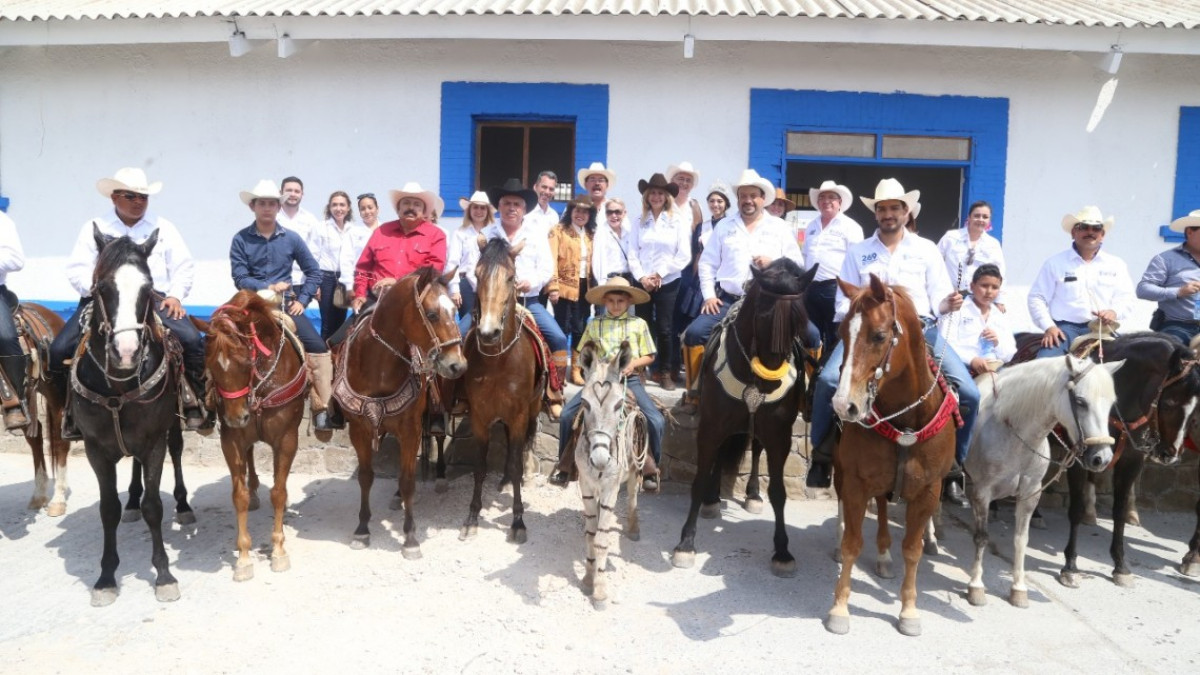 Recorren con Maki 170 jinetes la ruta de la Fundación de Reynosa