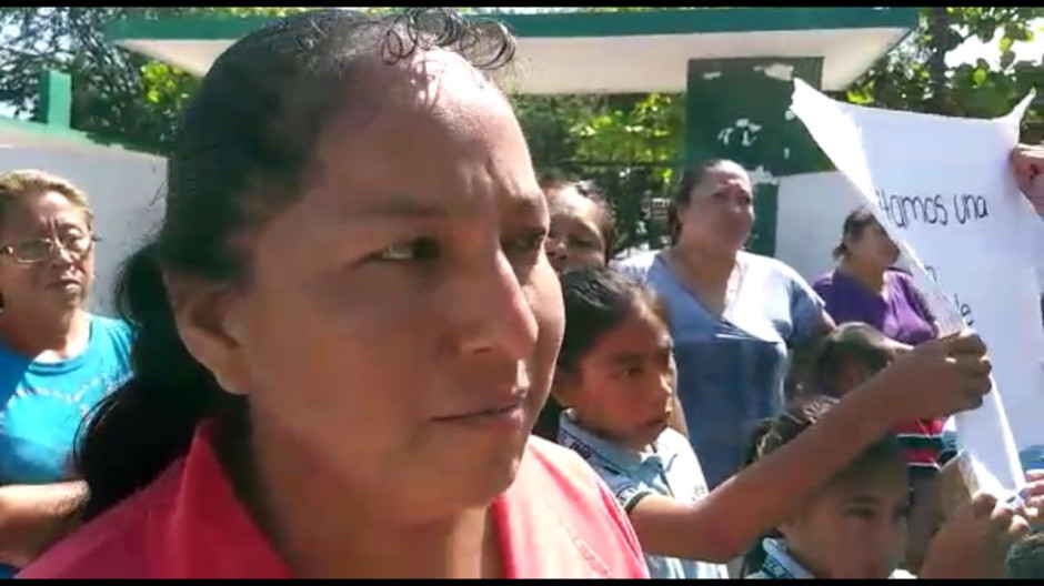 Toman padres de familia escuela vandalizafa exigen seguridad