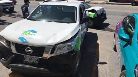 Cinco flamantes unidades de Salud chocan en carambola