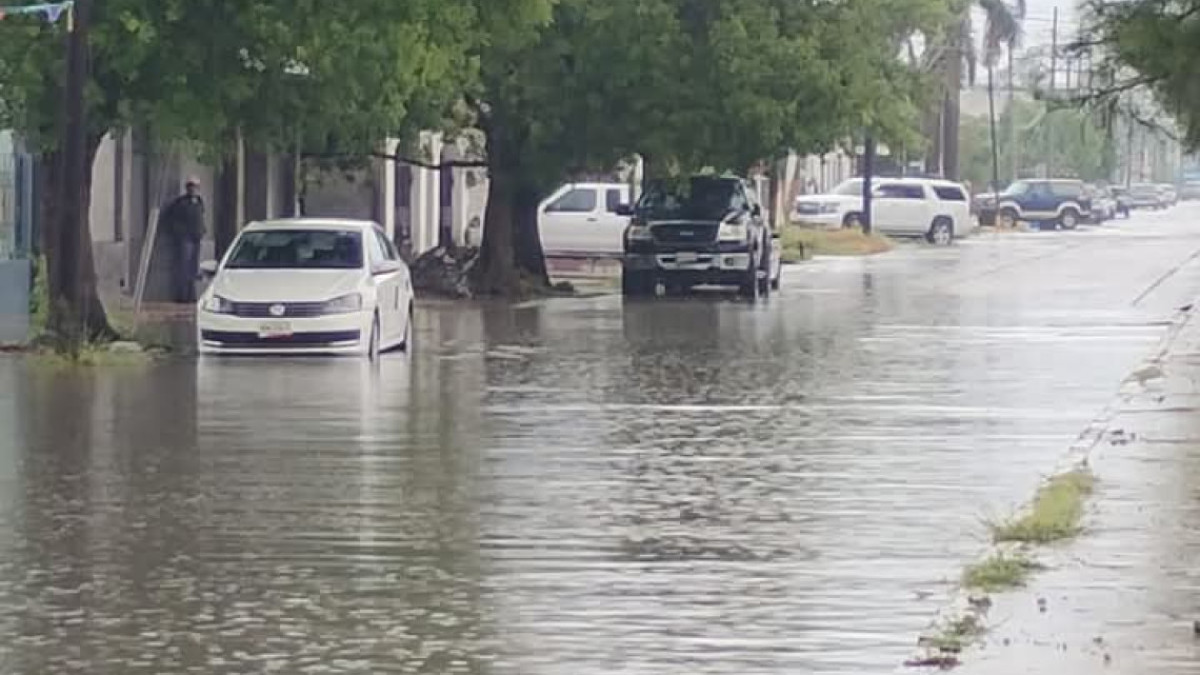 Caída de 2.5 pulgadas de lluvia provoca inundaciones en Matamoros