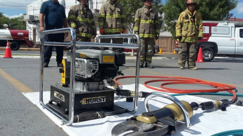 Requieren bomberos equipo para sofocar incendios 