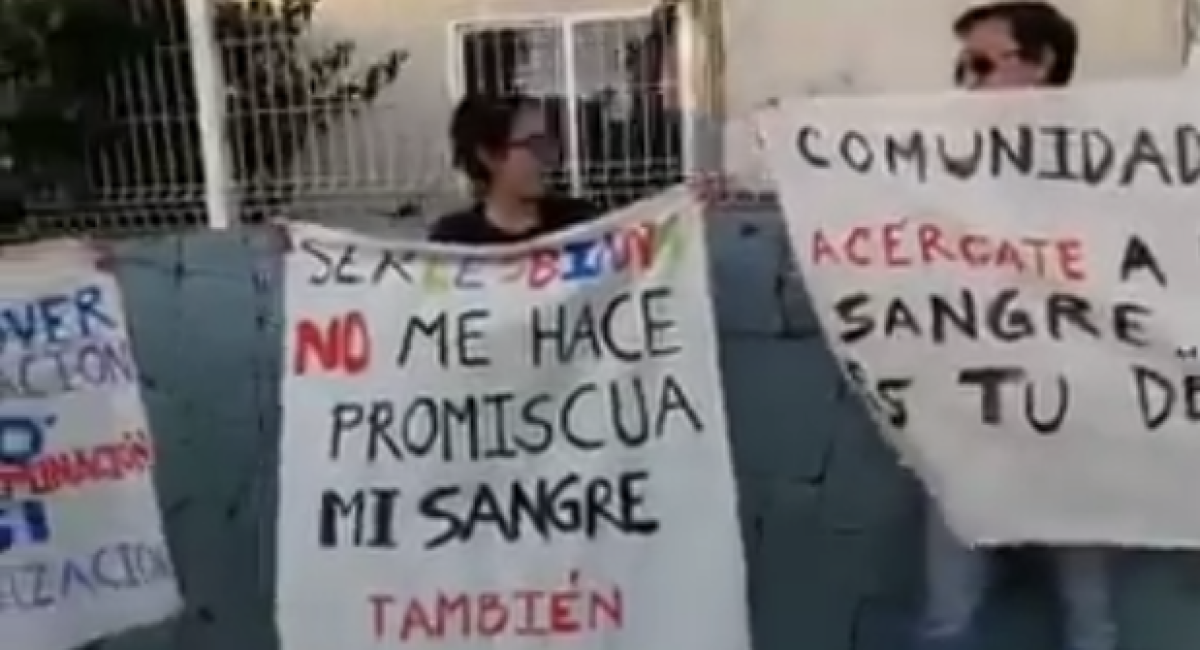 Mujer acusa al IMSS de pedir que donara sangre por ser lesbiana