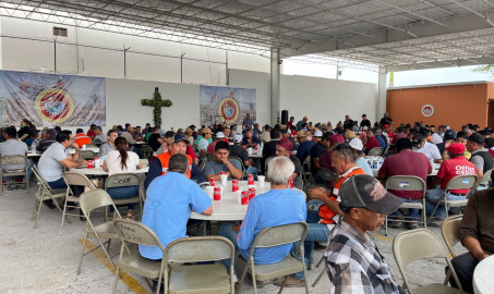 CTM festejan a los albañiles en su día 