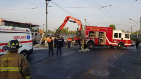 Hombre muere aplastado frente al AICM