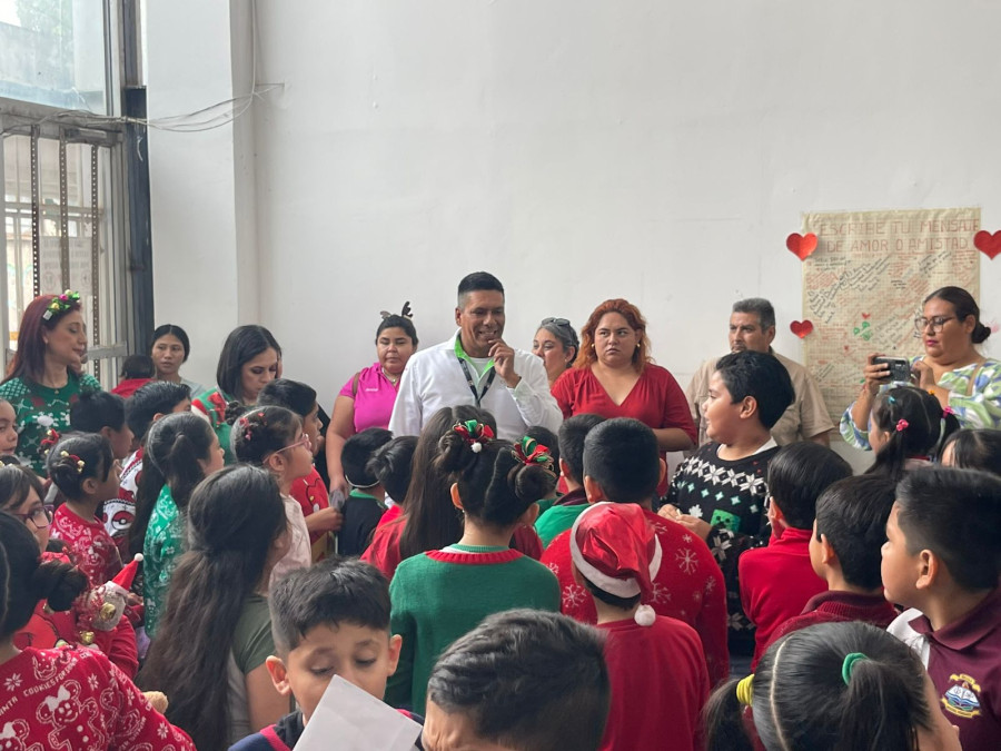 Buzón de Santa recibe cerca de 100 cartas gracias a escuelas