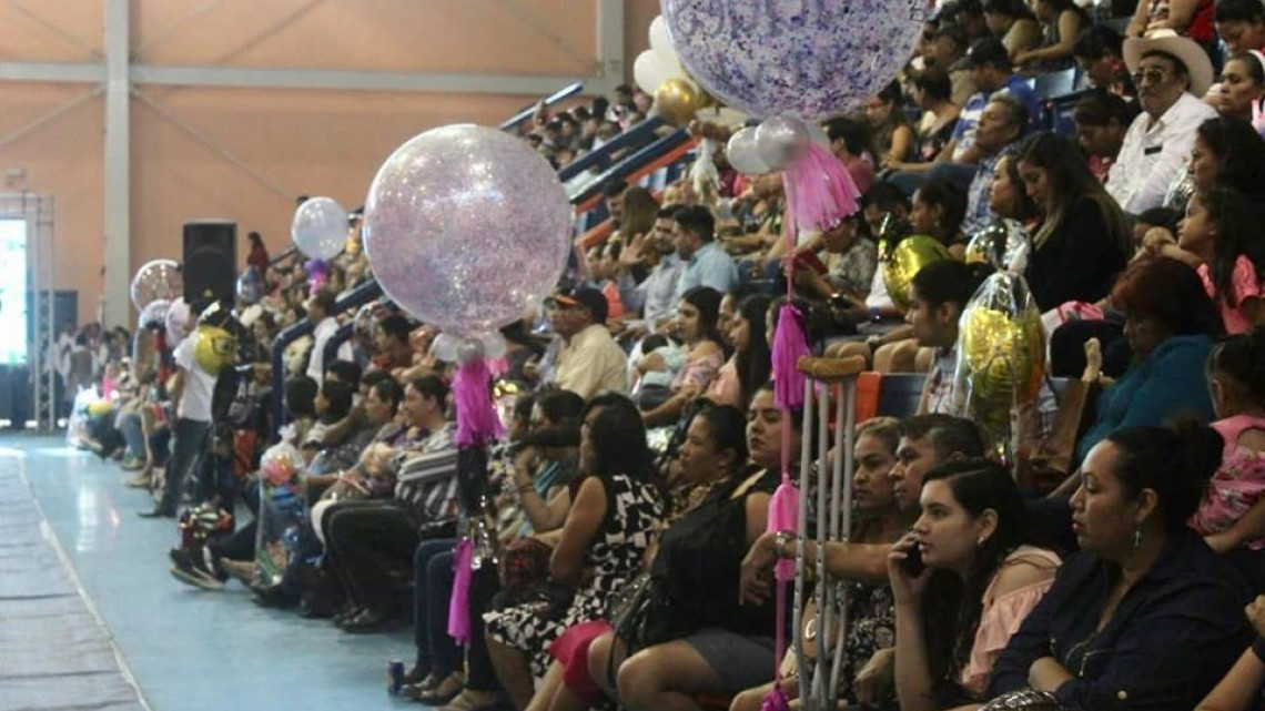 Celebran ceremonias de graduación de la Telesecundarias