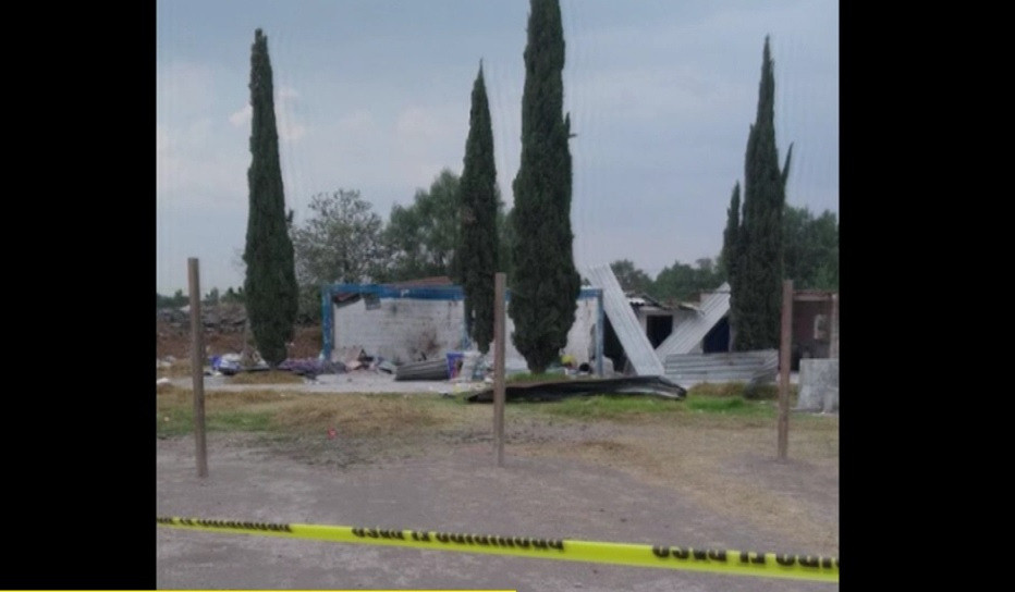 Al menos dos muertos y tres heridos tras explosión en Tultepec