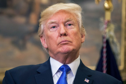 México podrá pagar el muro con TLCAN: Trump