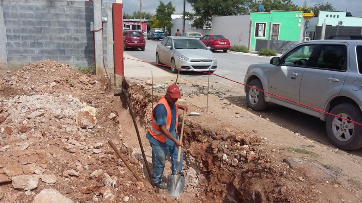 Realizan trabajos de barda perimetral en Jardín de niños