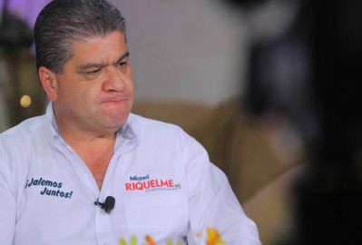 Multan a coalición de Miguel Riquelme por entregar tarjetas 