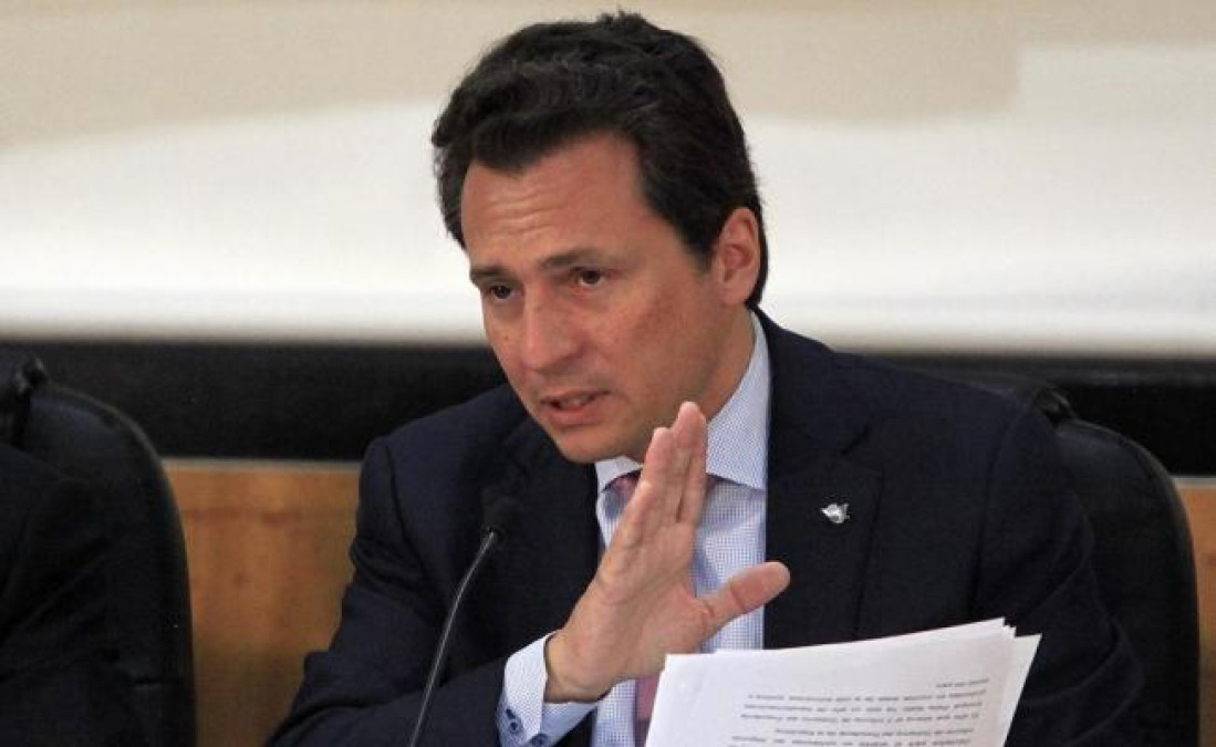 Acude Emilio Lozoya a comparecer ante PGR