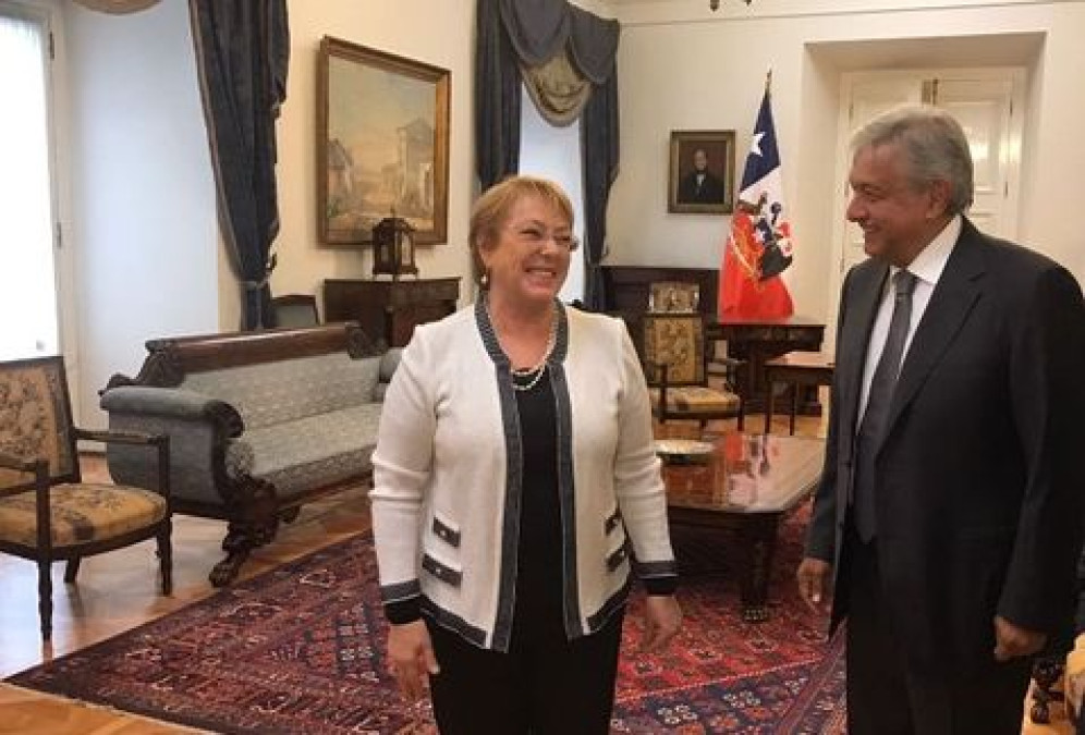AMLO y Michelle Bachelet se reúnen en Chile