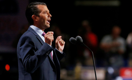 Hijo de Trump tendrá que declarar por su reunión con abogada rusa 