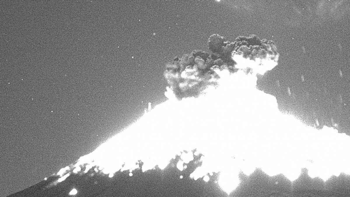 Registran explosión en el Popocatépetl
