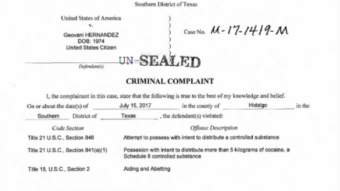 Detienen a sargento de policía por nexos con el narcotráfico