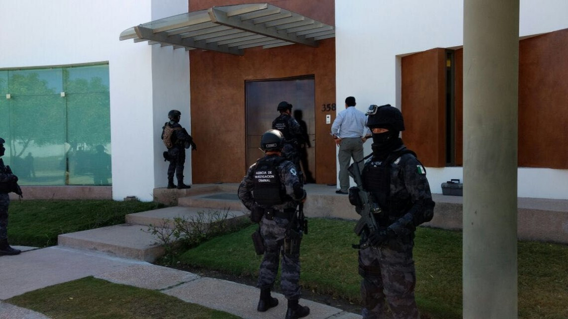PGR catea casa de suegros de Duarte en Chiapas: hallan 50 mil dólares