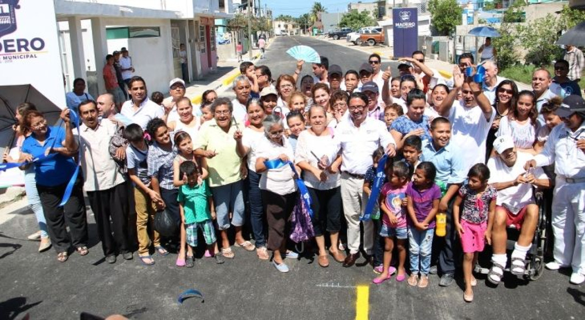 Cumple Ayuntamiento con obras a los habitantes de Miramápolis